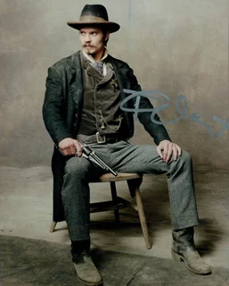 Timothy Olyphant autograph