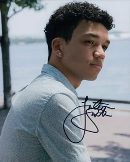 Justice Smith autograph