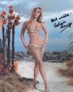 Edina Ronay autograph