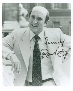 Ron Moody autograph
