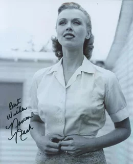 Noreen Nash autograph