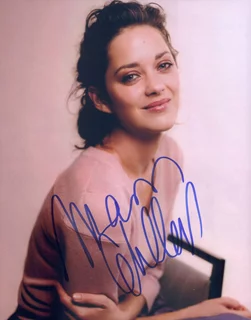 Marion Cotillard autograph