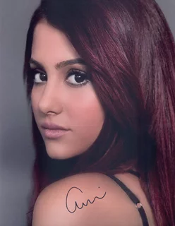 Ariana Grande autograph