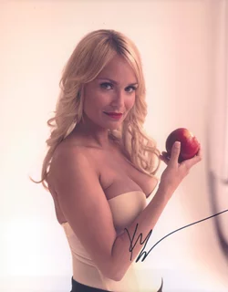 Kristin Chenoweth autograph