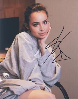 Sofia Carson autograph
