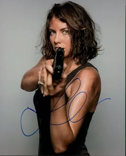 Lauren Cohan autograph
