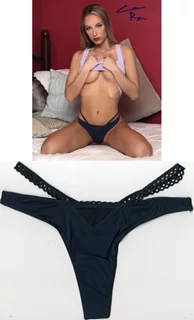 Callie Ryan autograph