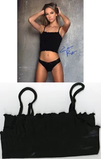 Callie Ryan autograph