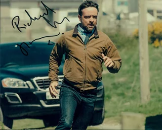 Richard Harrington autograph