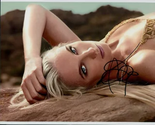 Anya Shevchenko autograph