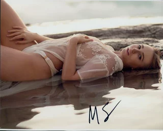 Masha Summers autograph