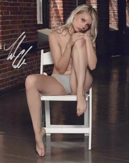 Tabitha Elm autograph