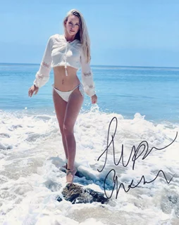 Stephanie Chaney autograph