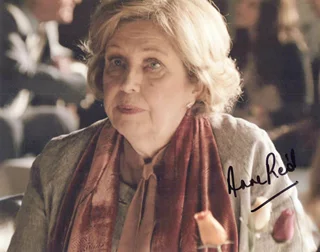 Anne Reid autograph