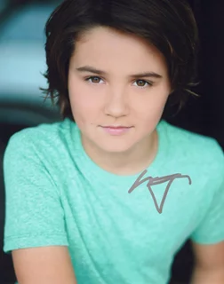 Luca Luhan autograph