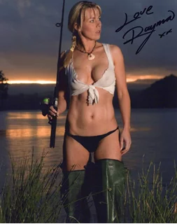 Rayma Fisher autograph