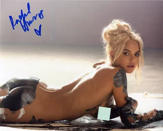 Rachel Harris autograph