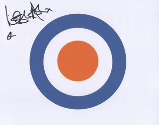 Leslie Ash autograph