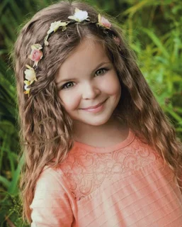 Samara Lee autograph