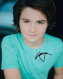 Luca Luhan autograph