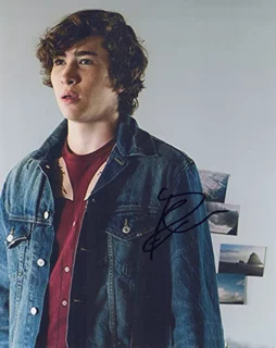 Dylan Arnold autograph