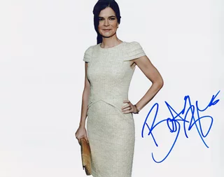 Betsy Brandt autograph