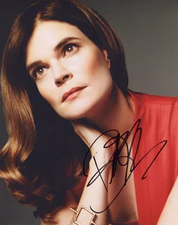 Betsy Brandt autograph