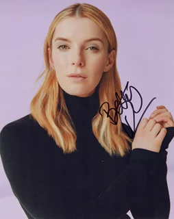 Betty Gilpin autograph
