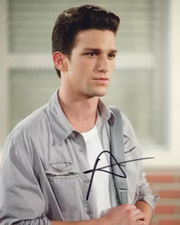Daren Kagasoff autograph