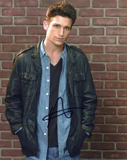 Daren Kagasoff autograph