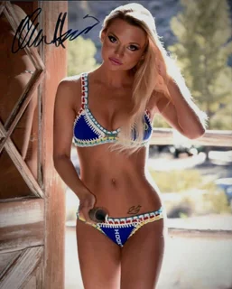 Ellie Heiden autograph