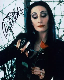 Anjelica Huston autograph