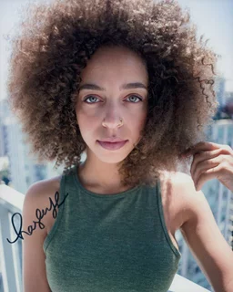 Hayley Law autograph