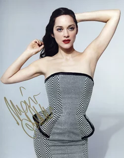Marion Cotillard autograph