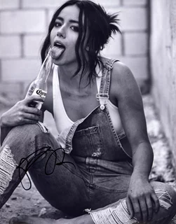 Chloe Bennet autograph