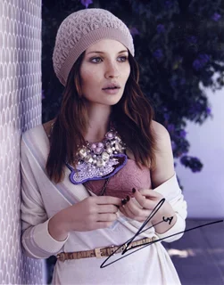 Emily Browning autograph