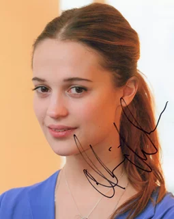 Alicia Vikander autograph