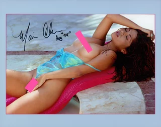 Maria Checa autograph