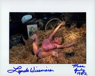 Lynda Wiesmeier autograph