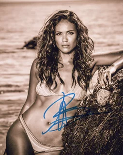 Lesley-Ann Brandt autograph