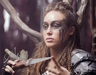 Alycia Debnam-Carey autograph