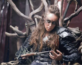 Alycia Debnam-Carey autograph