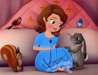 Ariel Winter autograph