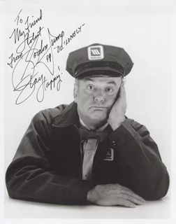Gordon Jump autograph