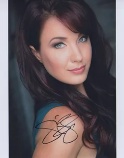 Sierra Boggess autograph