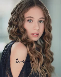 Eden Summer Gilmore autograph