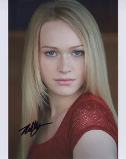 Rachelle Henry autograph