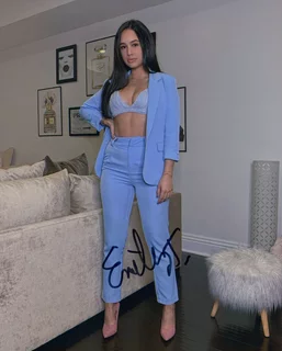 Emily Tosta autograph