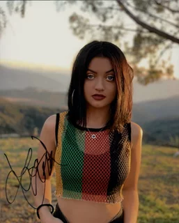 Laci Mercede autograph