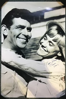 Maggie Peterson autograph